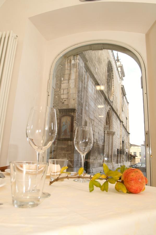 La Locanda Di Gino Сулмона Екстериор снимка
